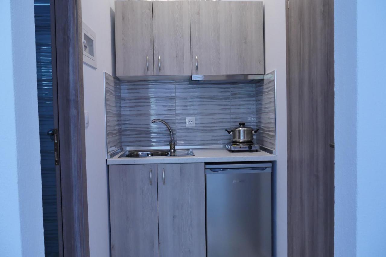نيوس مارماراس Koukounari Studios المظهر الخارجي الصورة